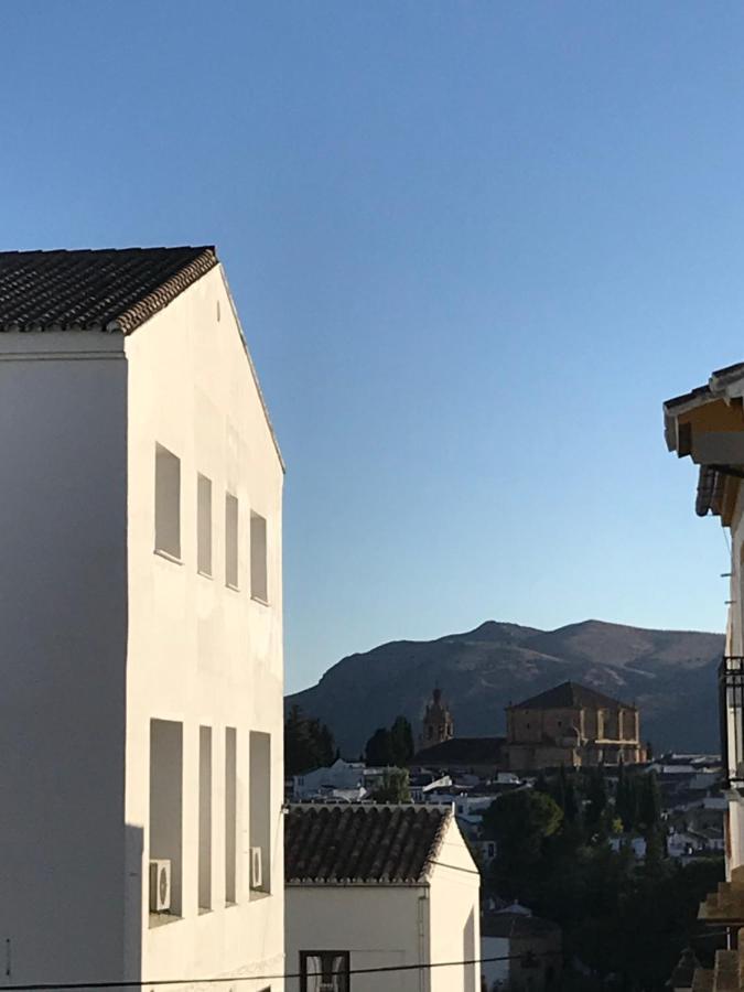 Apartamento nuevo con piscina en el centro Doña Paca Ronda Exterior foto